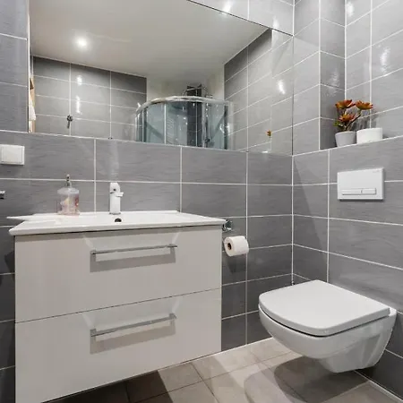 Appartement Lazurowy Widok Centrum - Z Prywatnym Parkingiem - Spaceapart